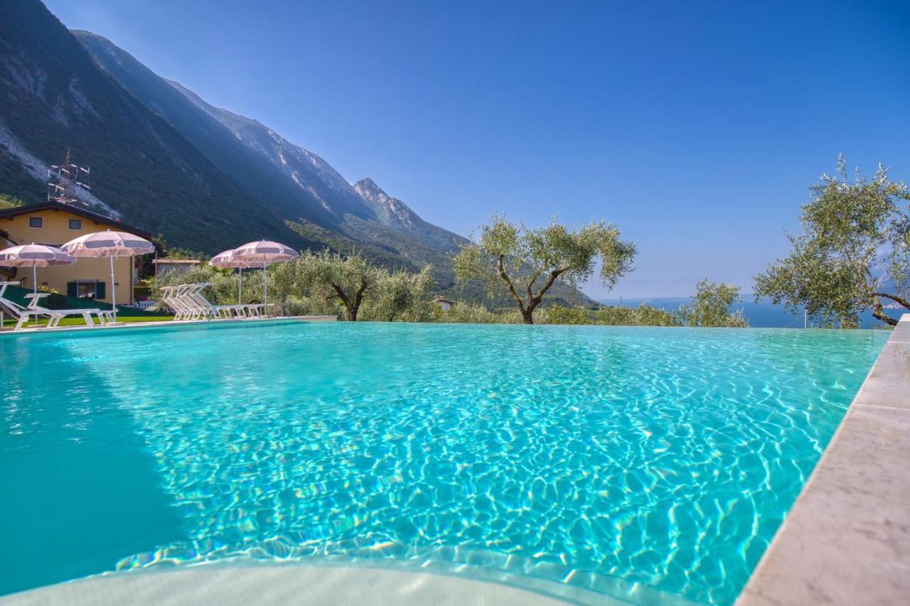 Pinini Country Apartments Malcesine Exteriör bild