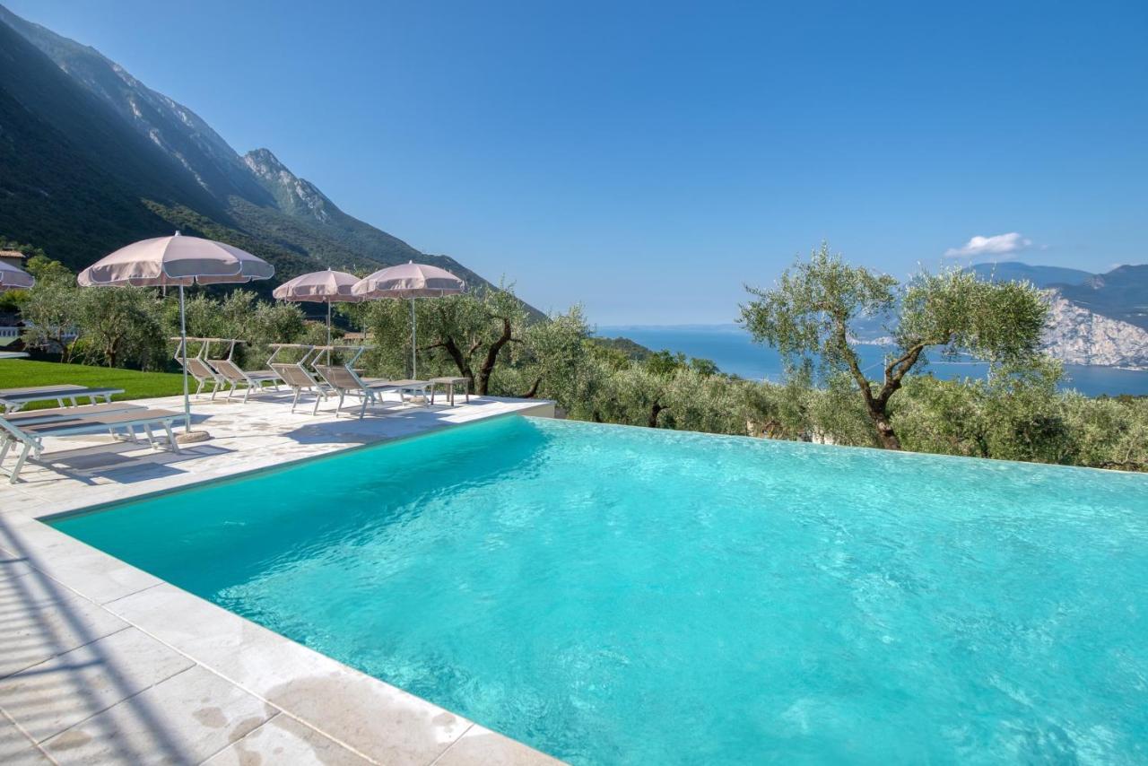 Pinini Country Apartments Malcesine Exteriör bild